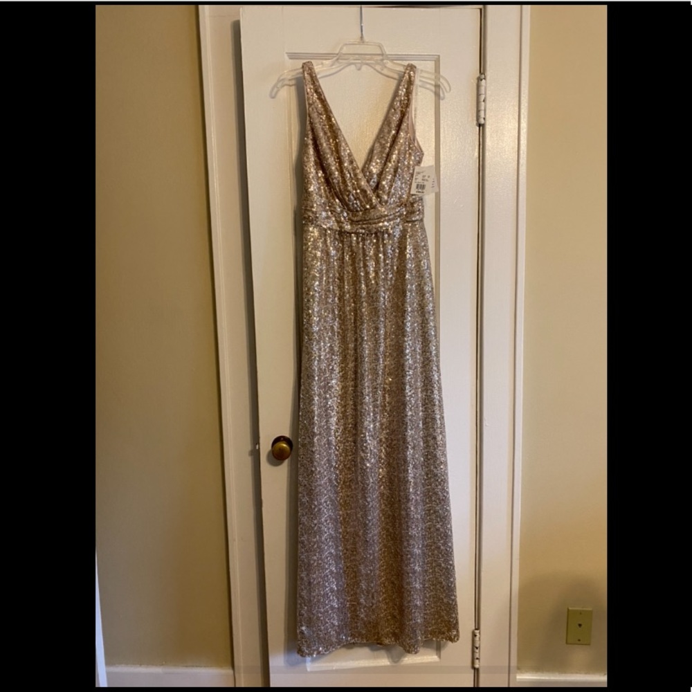 David’s Bridal Sequin V-Neck Bridesmaid Dress NWT Gold Style F19787